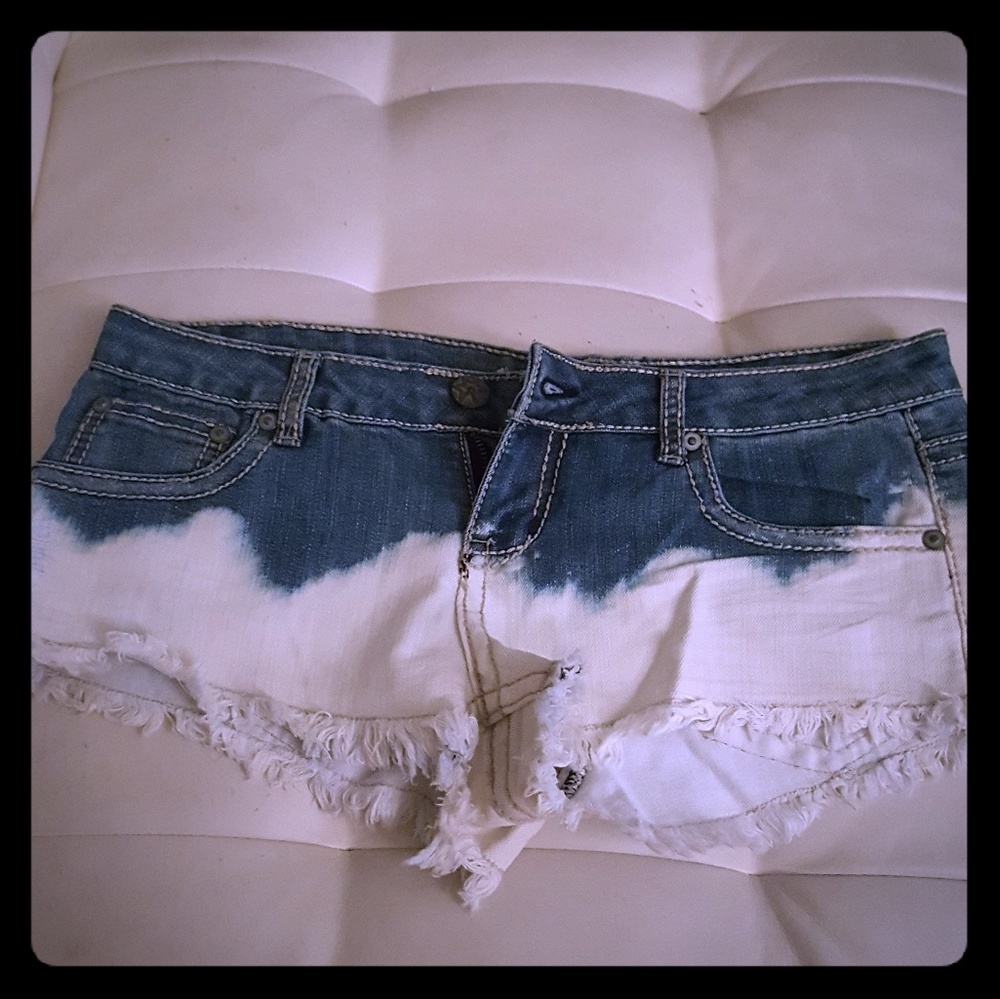 Short shorts